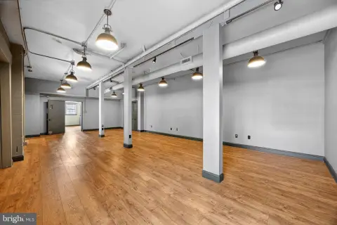 Updated Commercial Space For Lease