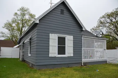 Office Unit with Detached Garage