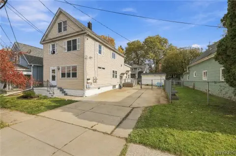Duplex with Fenced Yard