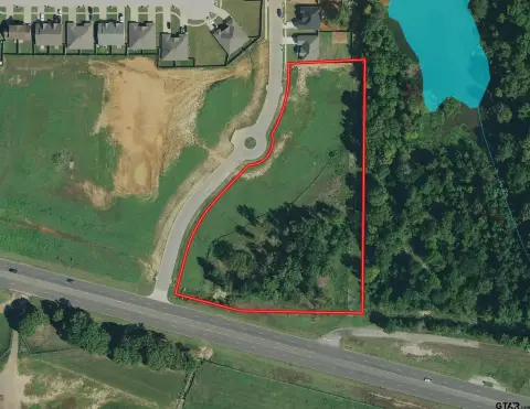 Prime Commercial Land Opportunity