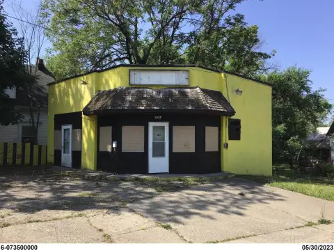 Commercial Opportunity Zone Building