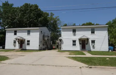 Eight-Unit Apartment Complex