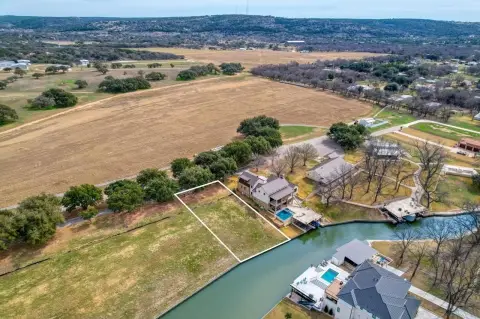 Waterfront Homesite on Lake LBJ