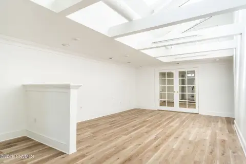 Remodeled Downtown Retail Office Suite