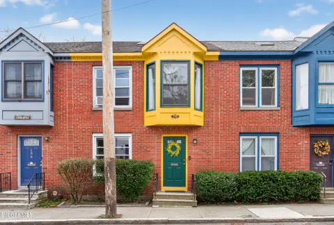 Albany Duplex in Center Square