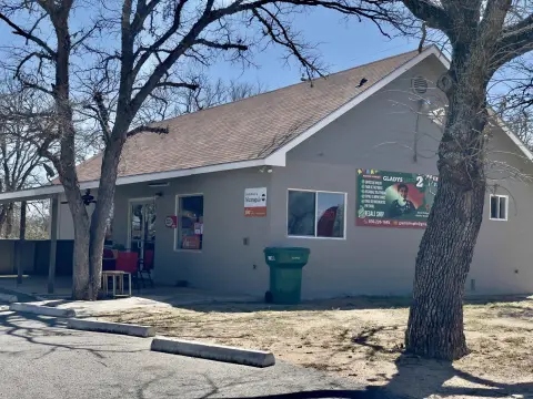 Granite Shoals Commercial Building Available