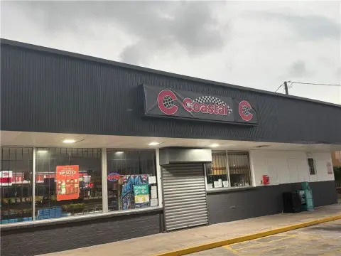 Convenience Store with Central Air