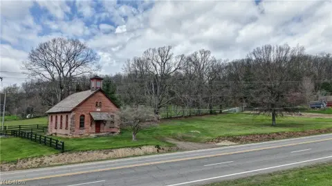 Spacious Navarre Lot with Workshop