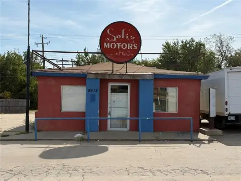 Automotive Property with Commercial Zoning