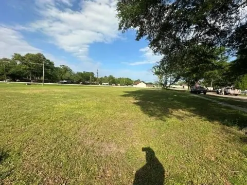 Residential Corner Lot in Jefferson