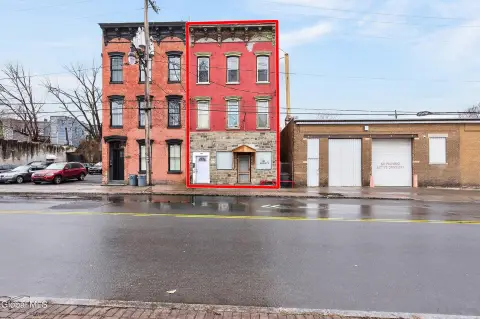 Remodeled Mixed-Use Building in Albany