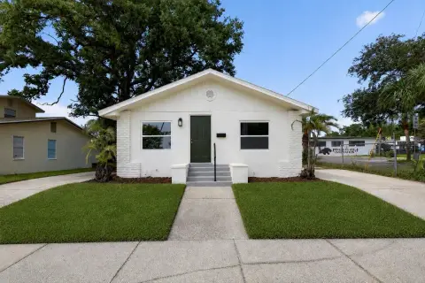 Renovated Duplex with Separate Parking