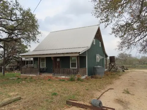 Poteet, TX Acreage with Home