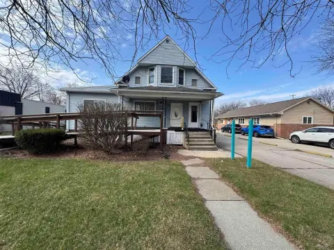 Mixed-Use Property with Income Potential