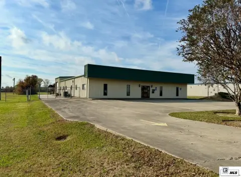 Office-Warehouse Flex Facility