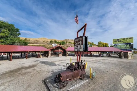 Iconic Drive-In Restaurant Opportunity