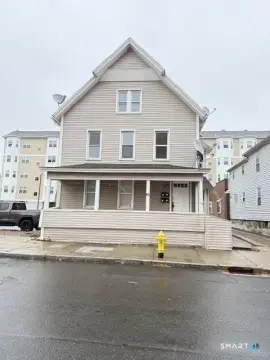 Duplex With Separate Laundry Hookups