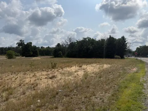 Commercial Land Parcel with High Visibility
