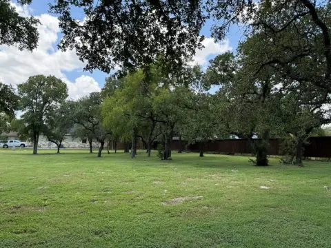 Residential Lot Near River Crossing