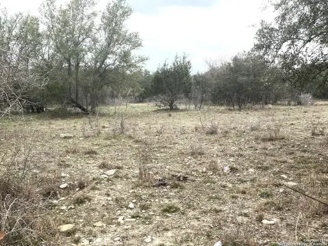 Residential Land in Bandera, TX