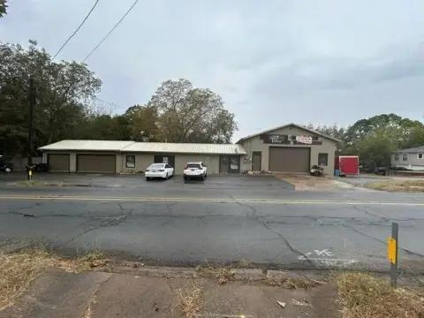 7-Up Flex Building