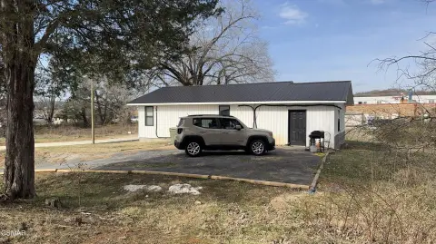 Renovated Commercial Property with Income