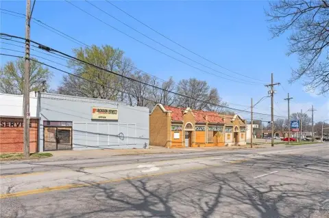 Storefront Retail Building