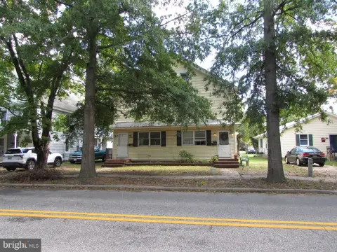 Duplex with Two Three-Bedroom Units