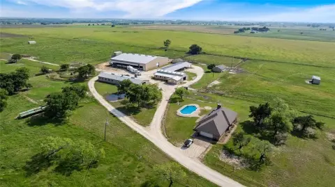 Grandview Equestrian Ranch with Covered Arena