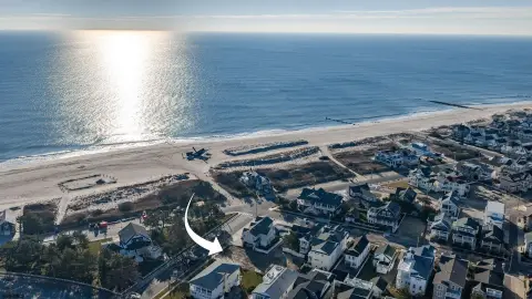 Oversized Lot Near Ocean