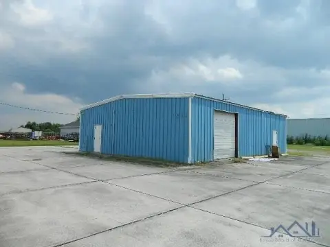 Warehouse with Overhead Door