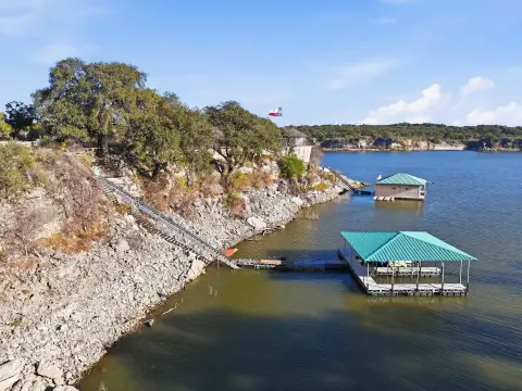 Lake Travis Waterfront Land