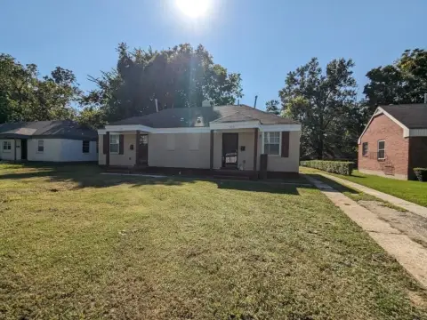 Renovated 2-Unit Duplex