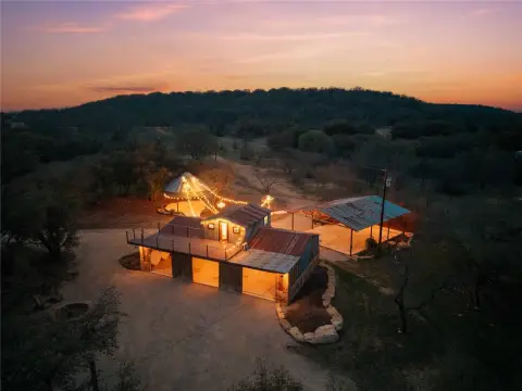 Wedding Venue with Guest Quarters