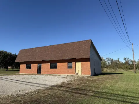 Brick Block Commercial Building with New Roof