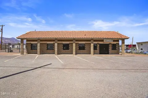 Mixed-Use Property with Warehouses