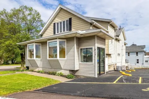 Mixed-Use Property in High-Traffic Location