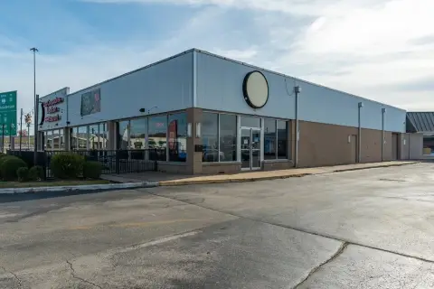 Warehouse on Commercial Land