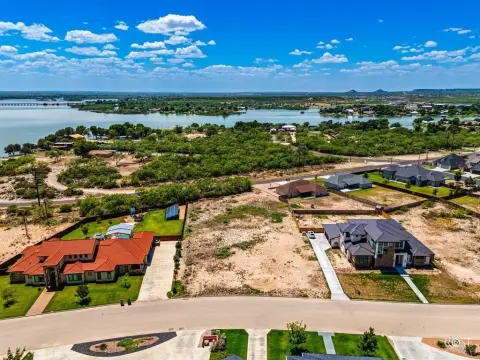 Bentwood Country Club Land