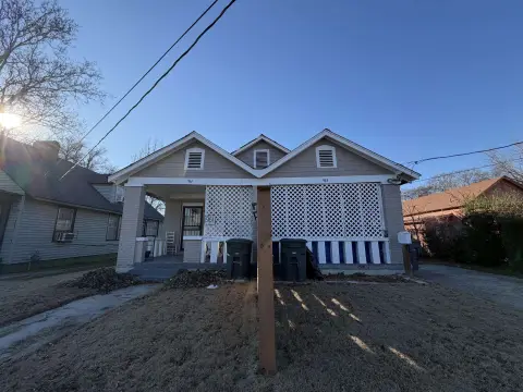 Renovated Duplex with Vacancy