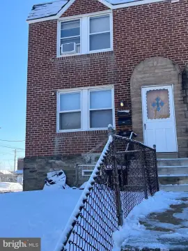 Philadelphia Triplex: Income Opportunity