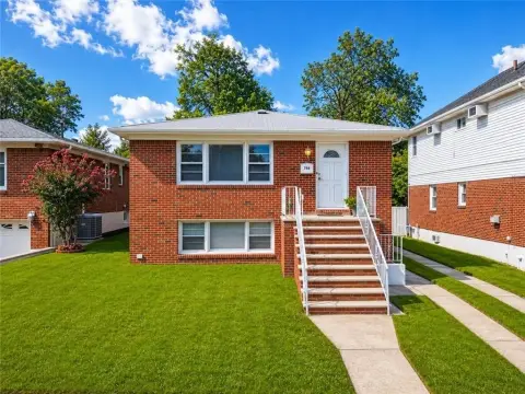 Detached Two-Family Duplex