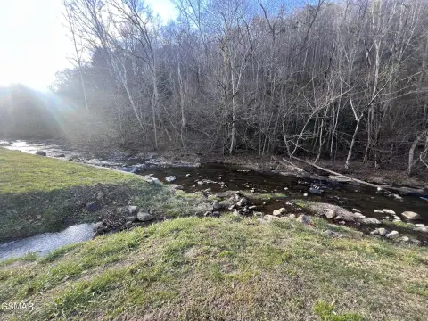 Creek Side Unrestricted Land