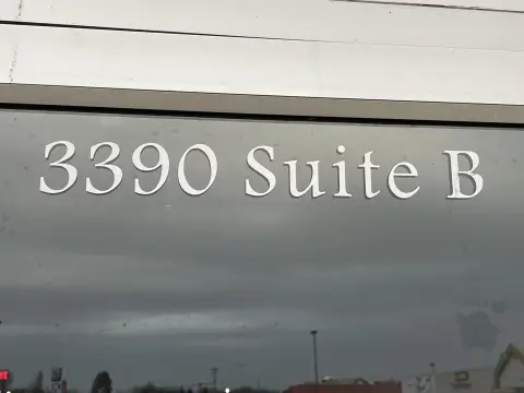 Retail/Office Showroom Suite with Private Restroom