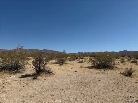Expansive 5-Acre Desert Property