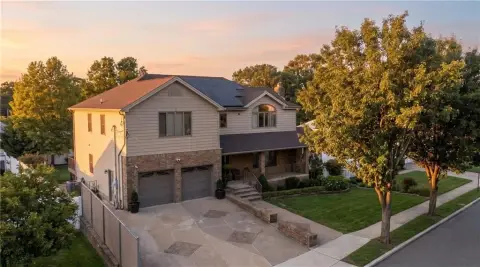 Updated Detached Duplex with Pool
