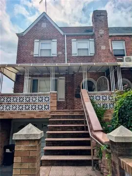 Brooklyn Duplex with Private Parking