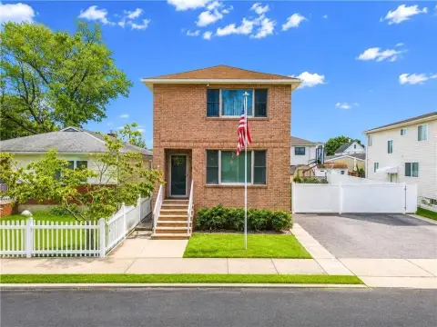 Renovated Duplex with Private Pool