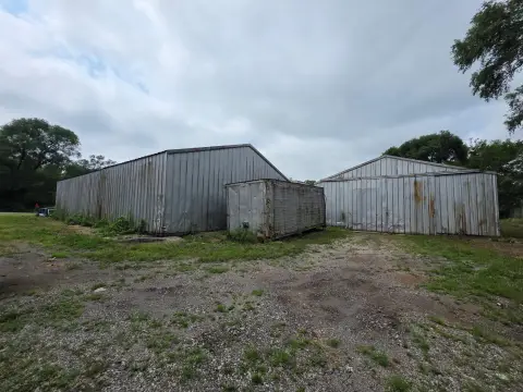 Warehouse Buildings with Outdoor Storage