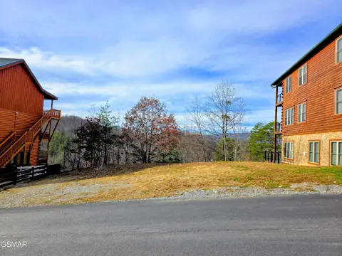 Level Lot with a View